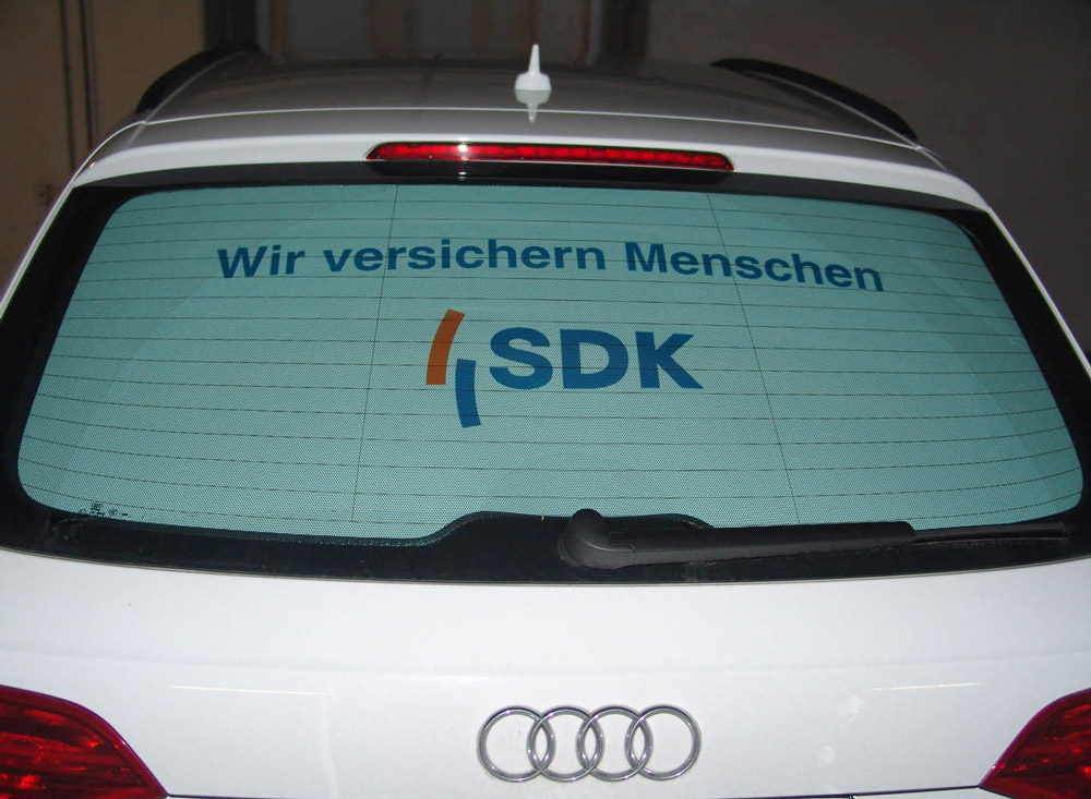 Werbescheibe Auto - Mobiles Marketing für Ihre Heckscheibe - Werbung