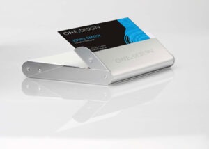Kredit- und Visitenkartenbox mit Logo